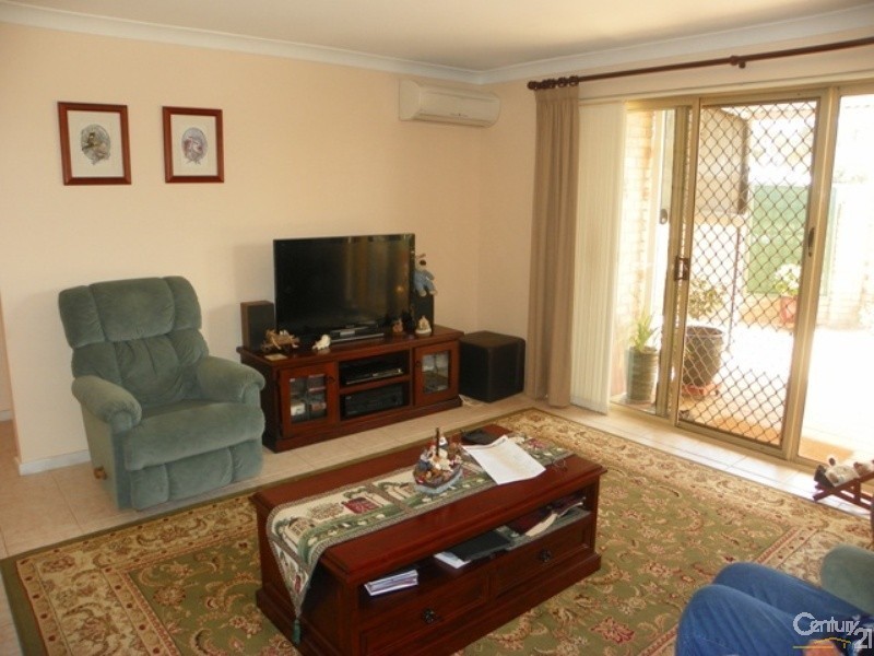 5/8  Ashford Avenue, Rockingham WA 6168