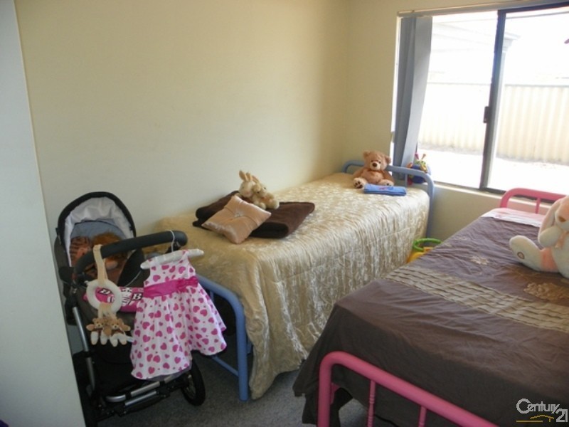 3 Freeling Road, Port Kennedy WA 6172