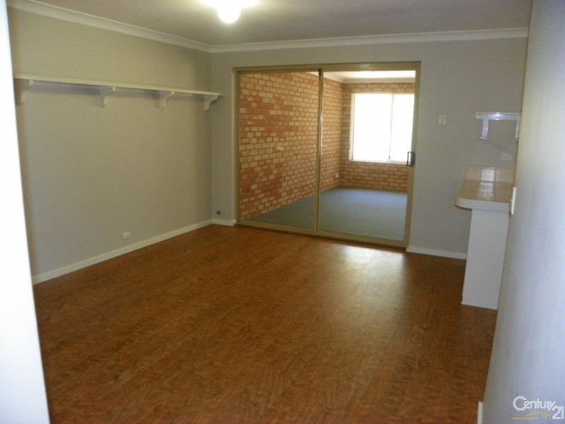 12 Jubilee Drive, Waikiki WA 6169