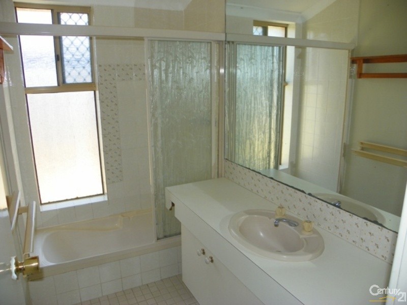 12 Jubilee Drive, Waikiki WA 6169