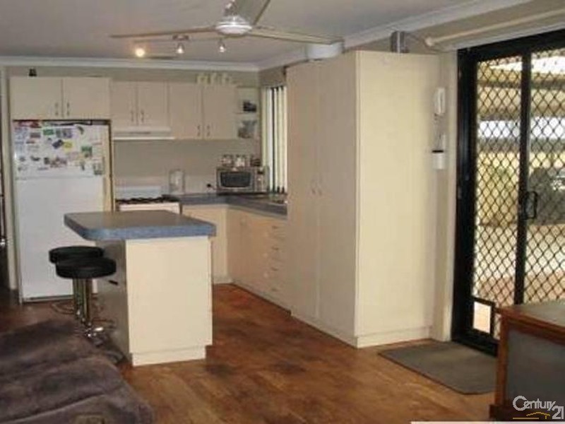 78 Warner Road, Parmelia WA 6167