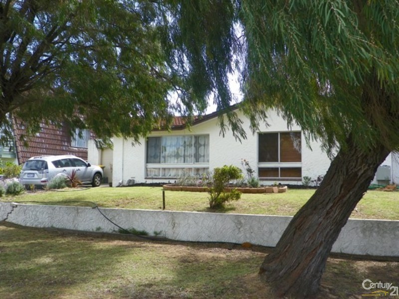 23 Hartland Way, Warnbro WA 6169