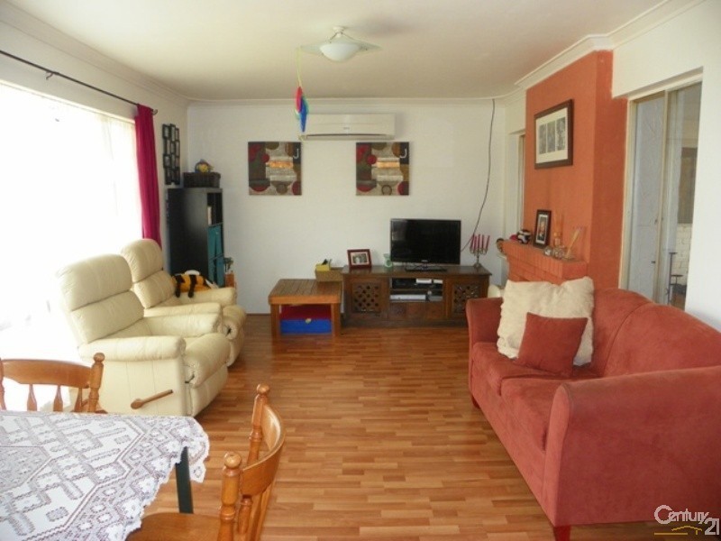 23 Hartland Way, Warnbro WA 6169