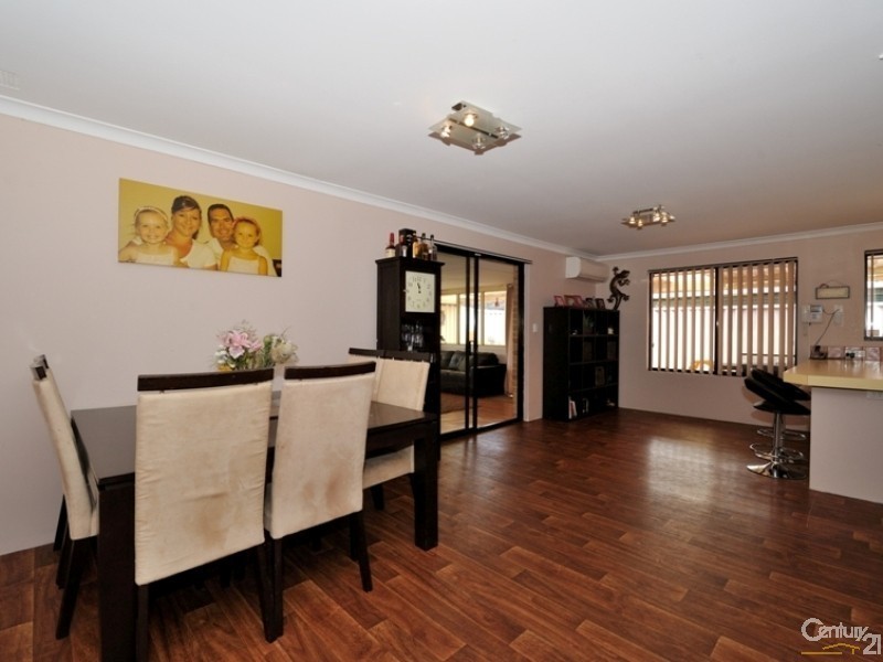 27 Silkhurst Crescent, Warnbro WA 6169