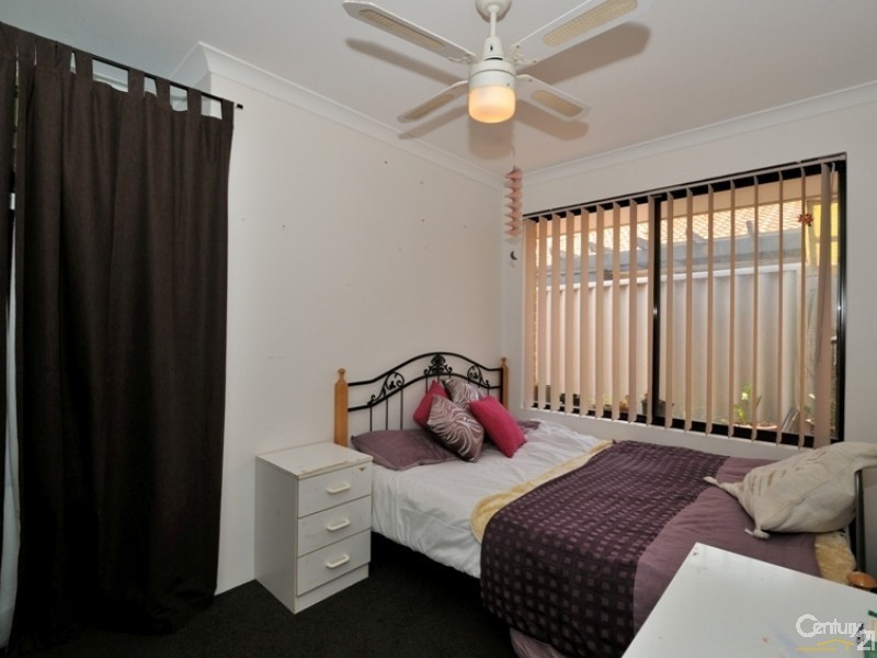 27 Silkhurst Crescent, Warnbro WA 6169