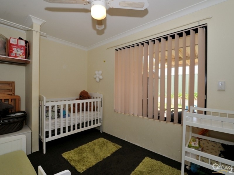 27 Silkhurst Crescent, Warnbro WA 6169