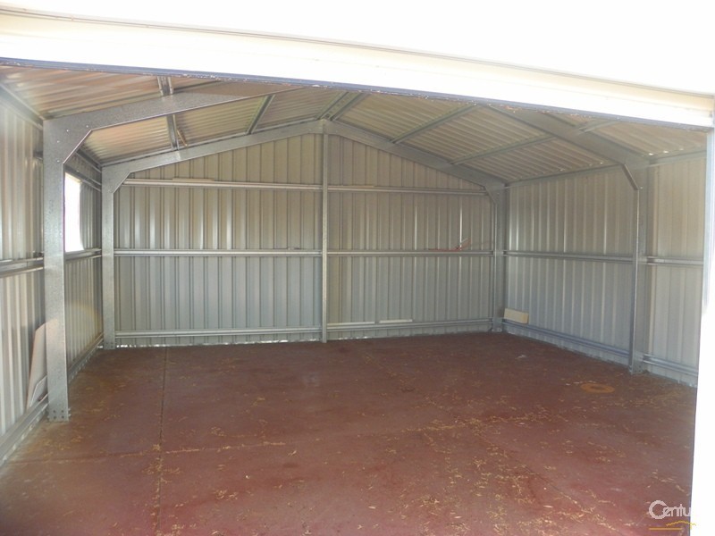 40 Montebourg Meander, Port Kennedy WA 6172