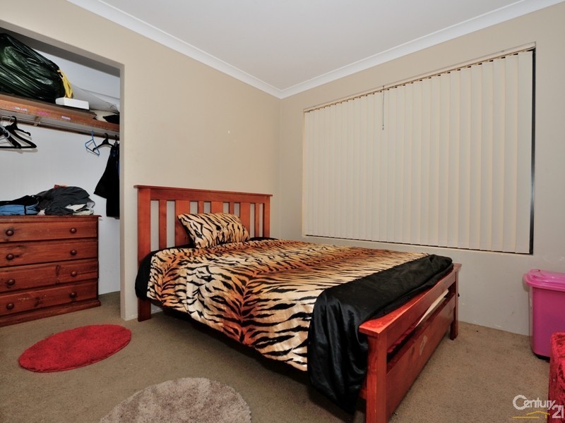 31 Pamplona Blvd, Port Kennedy WA 6172