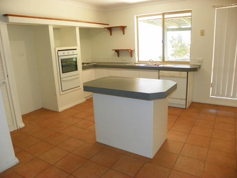 6 Mitford Grove, Port Kennedy WA 6172
