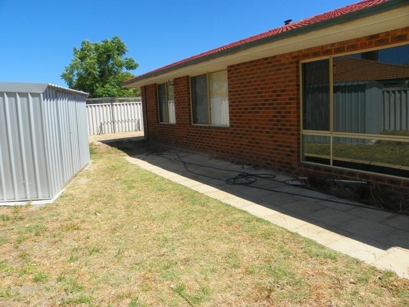 6 Mitford Grove, Port Kennedy WA 6172