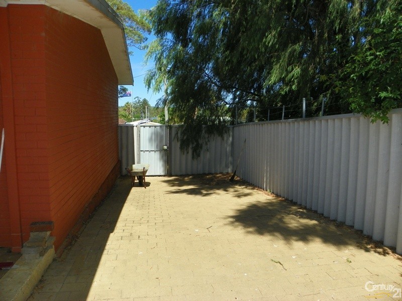 16 Maydwell Way, Calista WA 6167