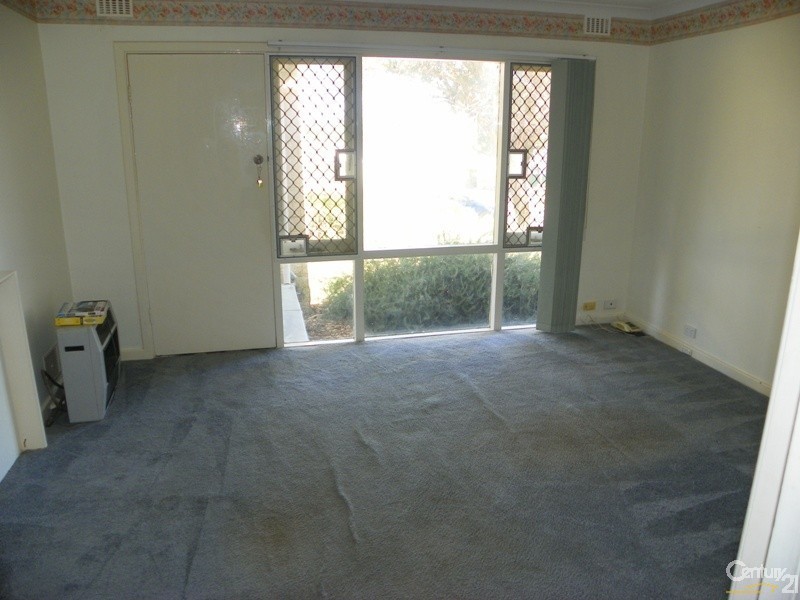 16 Maydwell Way, Calista WA 6167