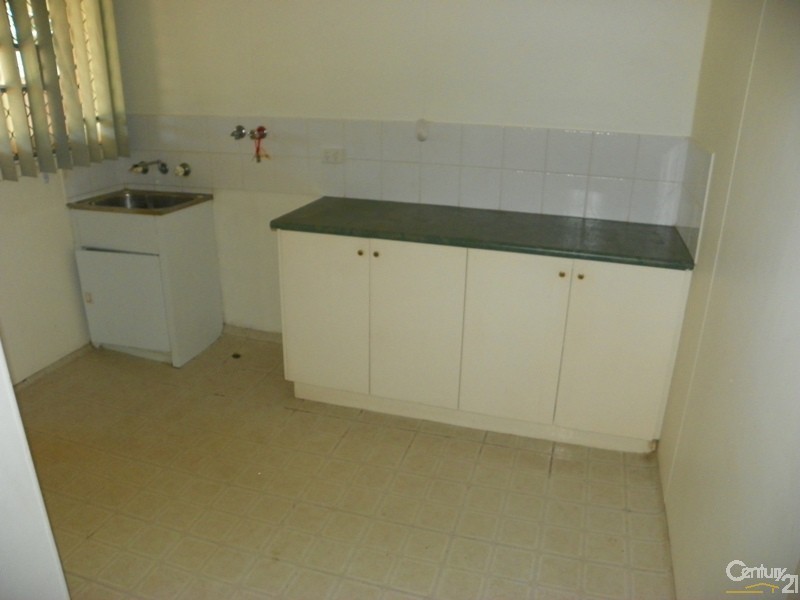 16 Maydwell Way, Calista WA 6167