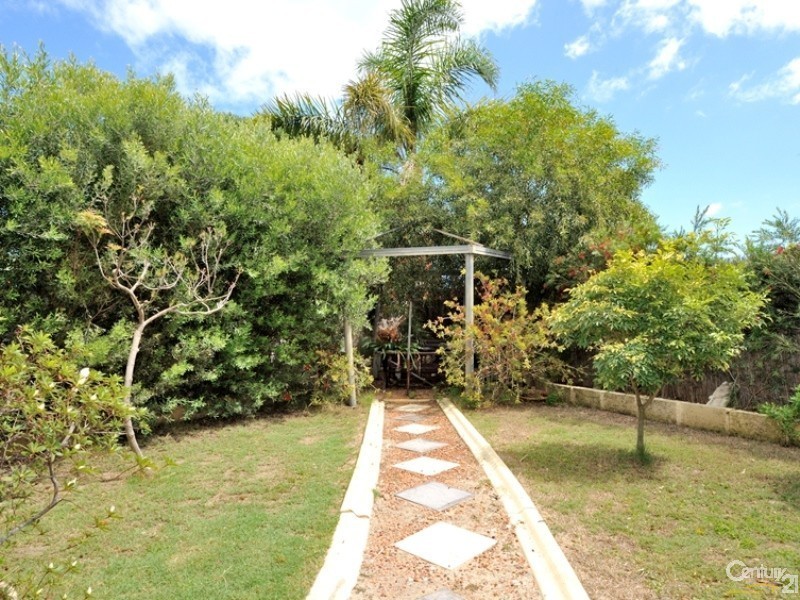 11 Nautilus Close, Port Kennedy WA 6172