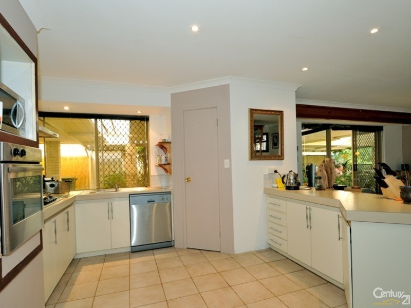 11 Nautilus Close, Port Kennedy WA 6172