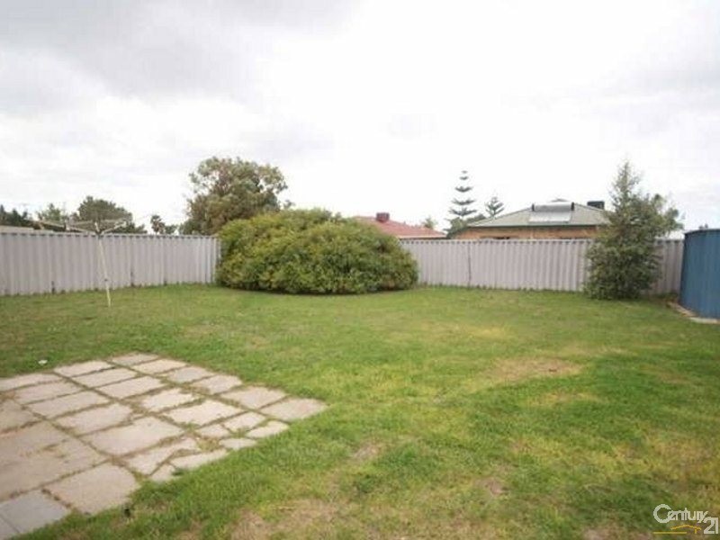 52 Coronata Drive, Warnbro WA 6169