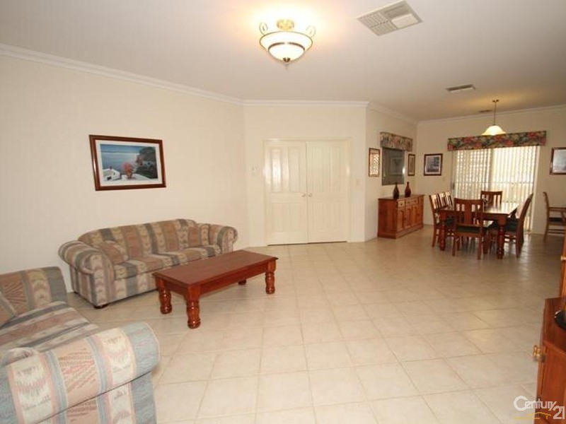 3 Sorelle Way, Port Kennedy WA 6172