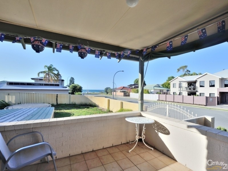 80 Harrison Street, Rockingham WA 6168