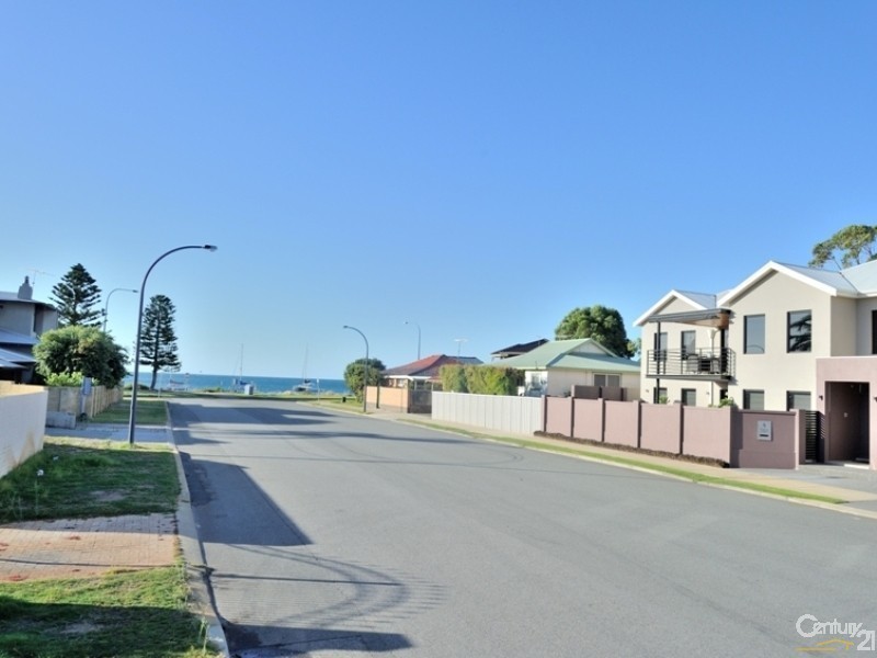 80 Harrison Street, Rockingham WA 6168
