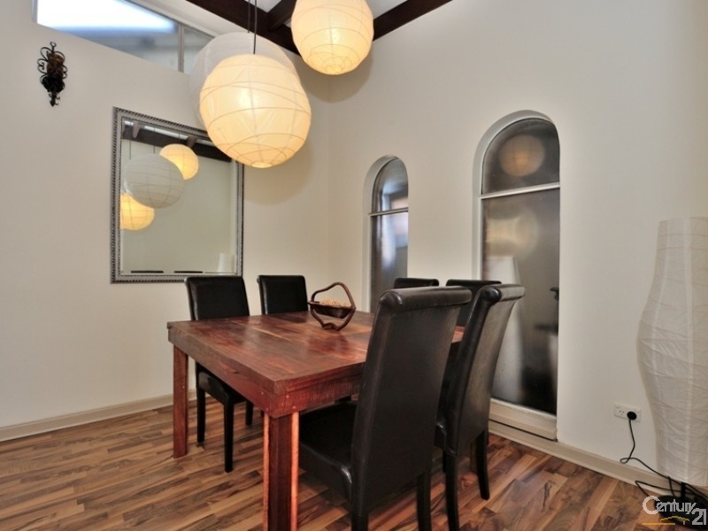 2 Centaurus Street, Rockingham WA 6168