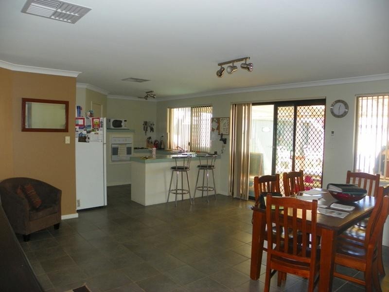 2 Bream Court, Warnbro WA 6169