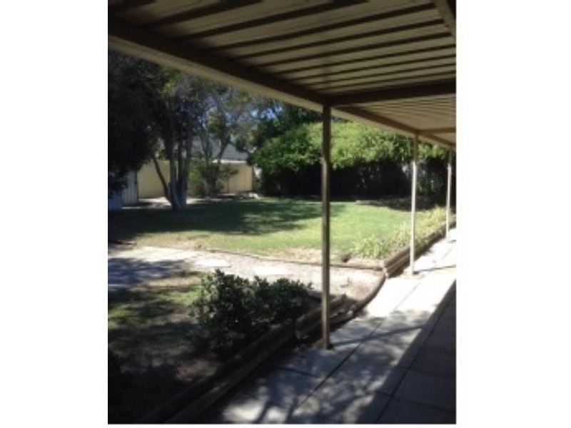 9 Jaugle Place, Waikiki WA 6169