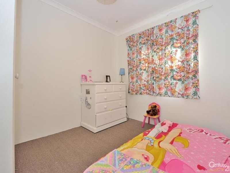 27 Nightingale Way, Warnbro WA 6169