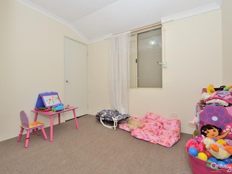 27 Nightingale Way, Warnbro WA 6169