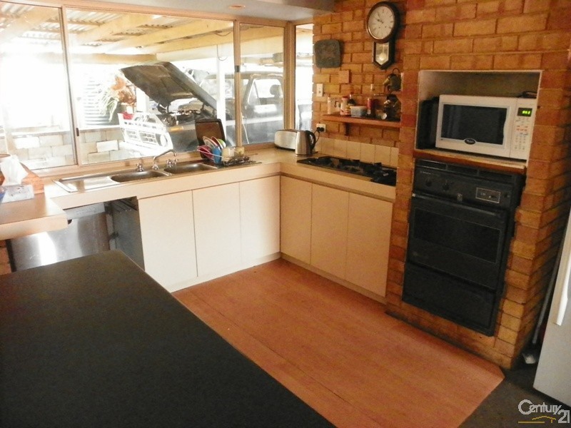 1 La Rochelle Ramble, Port Kennedy WA 6172