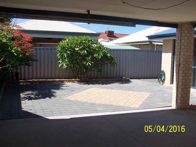 51 Zaragoza Drive, Port Kennedy WA 6172
