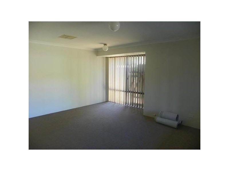 4 Conellan Terrace, Parmelia WA 6167