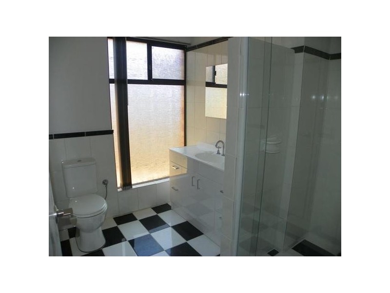 4 Conellan Terrace, Parmelia WA 6167