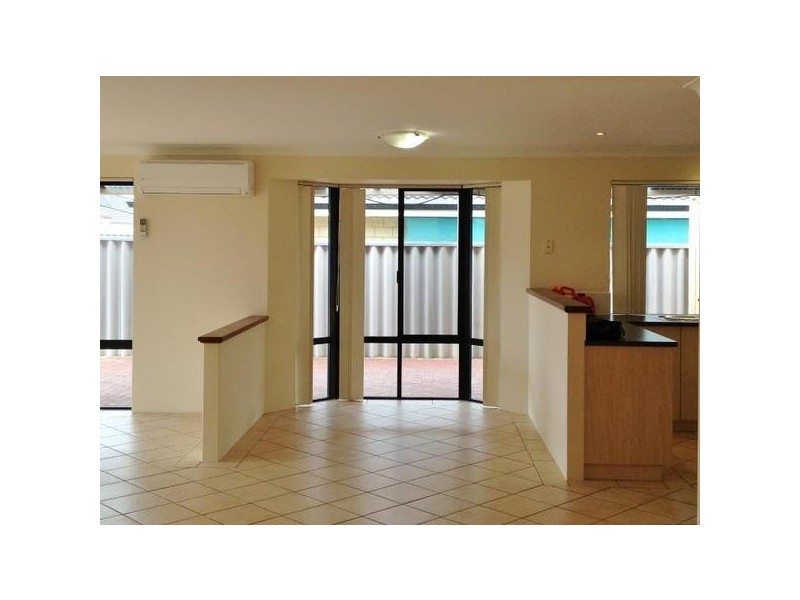 16 Pimento Circle, Port Kennedy WA 6172