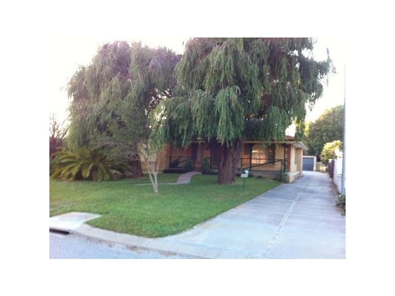 15 Pollard Way, Warnbro WA 6169