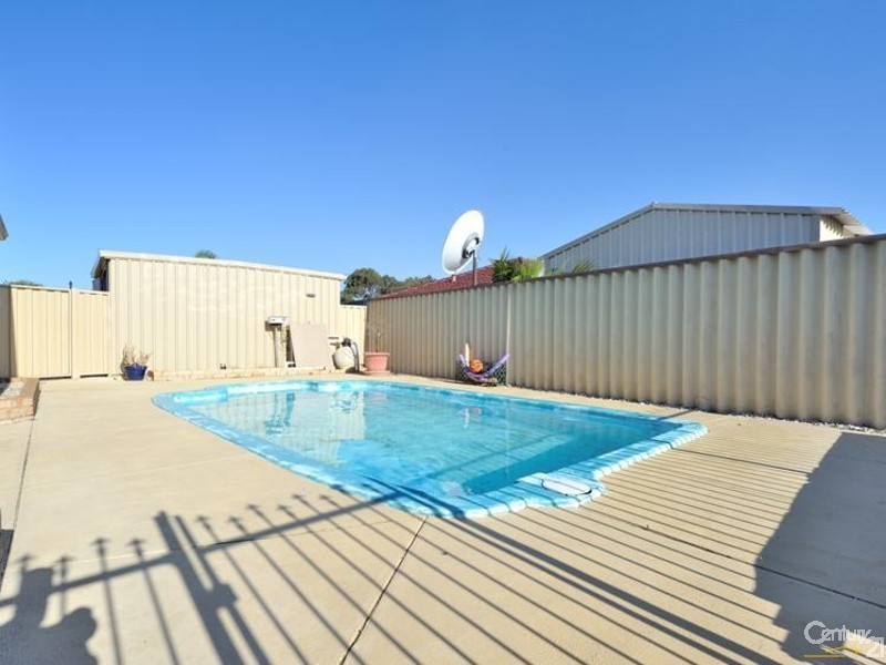 5 Ryde Close, Warnbro WA 6169