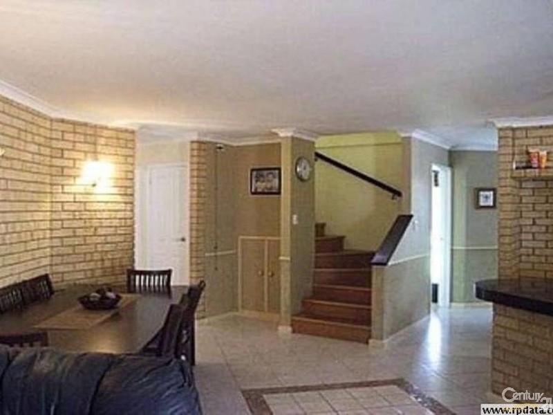 18 Farrington Street, Warnbro WA 6169