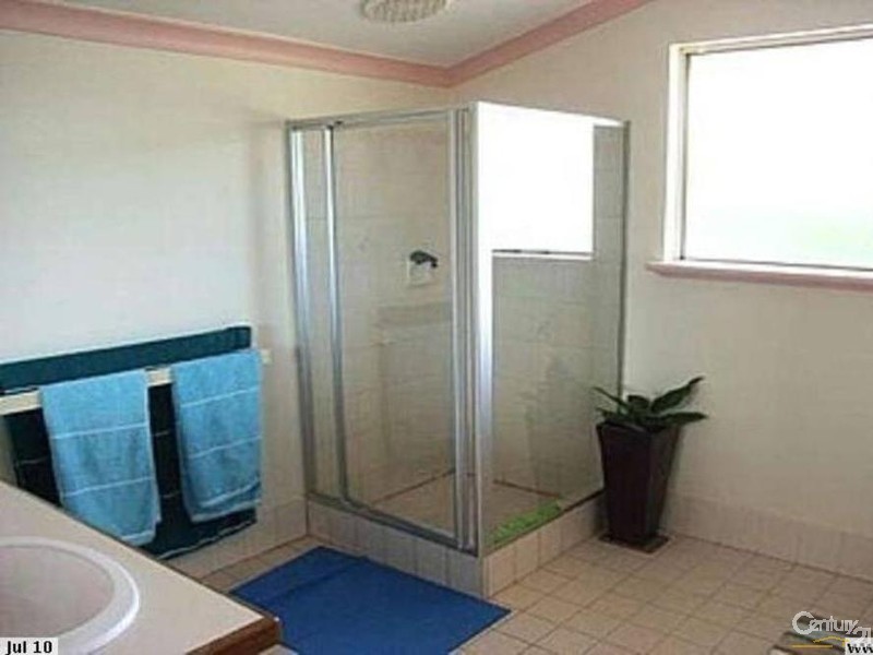 18 Farrington Street, Warnbro WA 6169