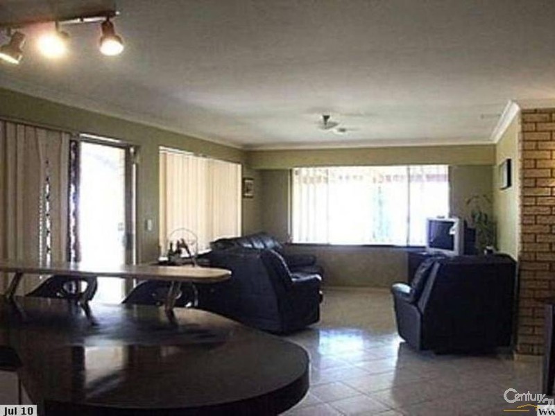 18 Farrington Street, Warnbro WA 6169