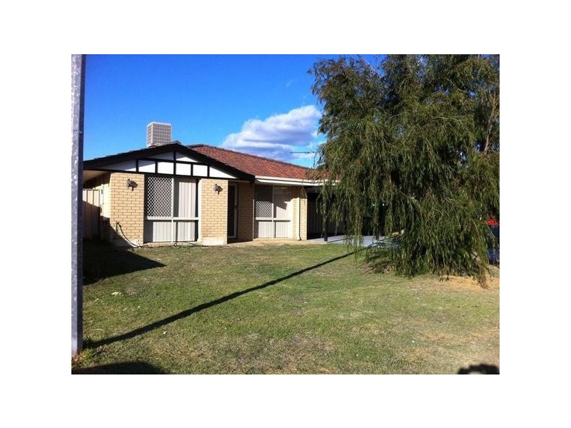 27 Nightingale Way, Warnbro WA 6169