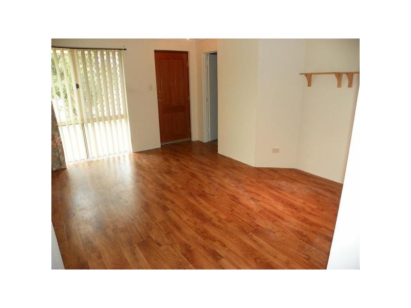 27 Nightingale Way, Warnbro WA 6169