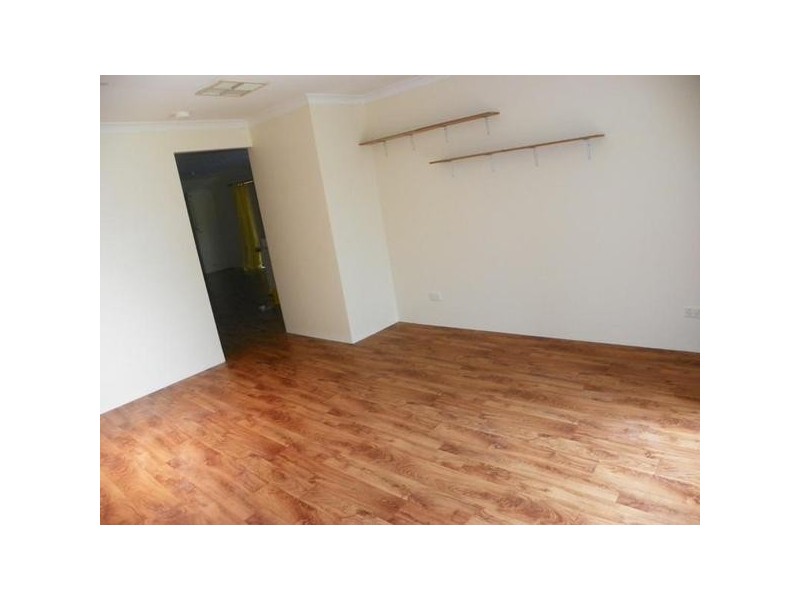 27 Nightingale Way, Warnbro WA 6169