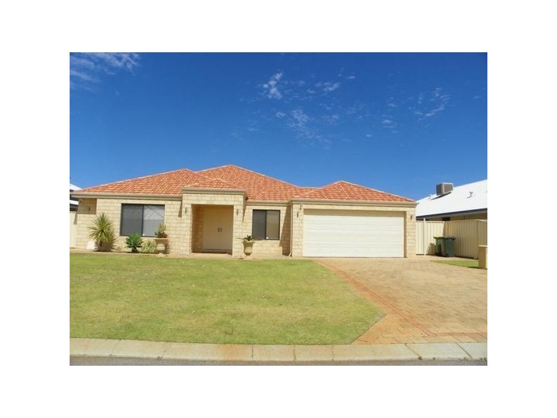 22 Champlain Road, Secret Harbour WA 6173