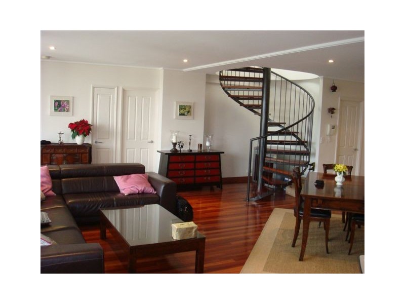 182/7 Land street, Toowong QLD 4066