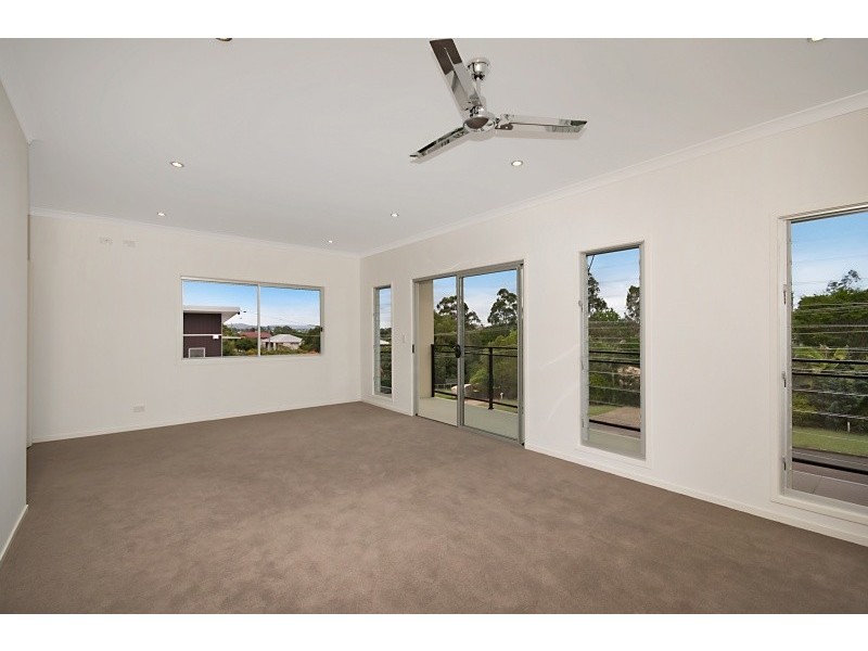 29 Paris Avenue, Morningside QLD 4170