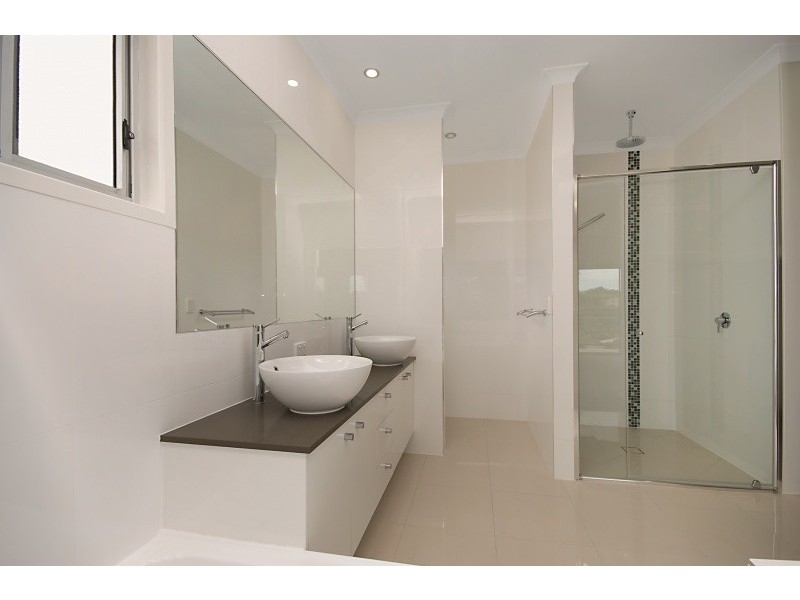 29 Paris Avenue, Morningside QLD 4170