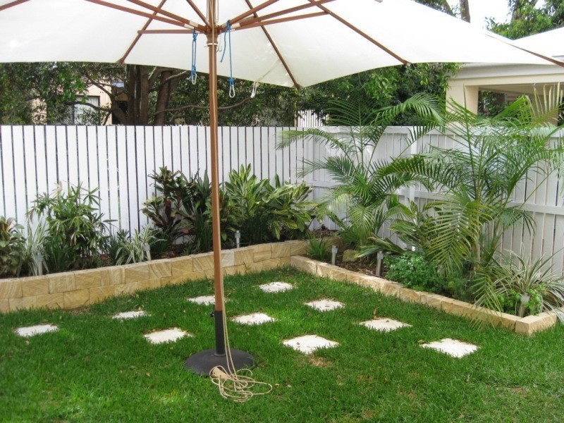 Level grnd 7/75 Riding Road, Hawthorne QLD 4171