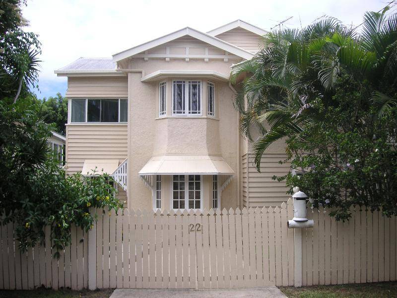 22 Gordon Street, Hendra QLD 4011