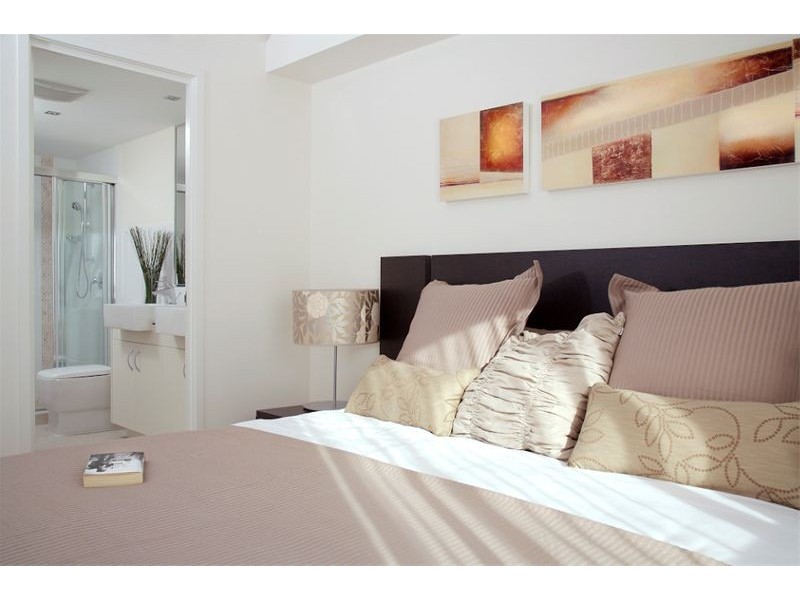 807  Corner Darling and Ellenbough Street, Ipswich QLD 4305