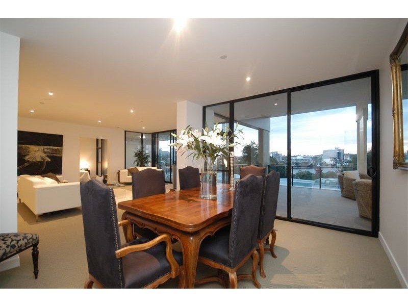 Level 7 264  Riverside Drive – Koko -, West End QLD 4101