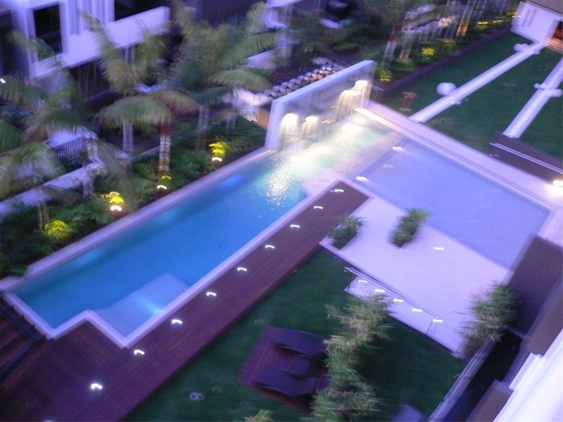 Flow, 37  Duncan Street, West End QLD 4101